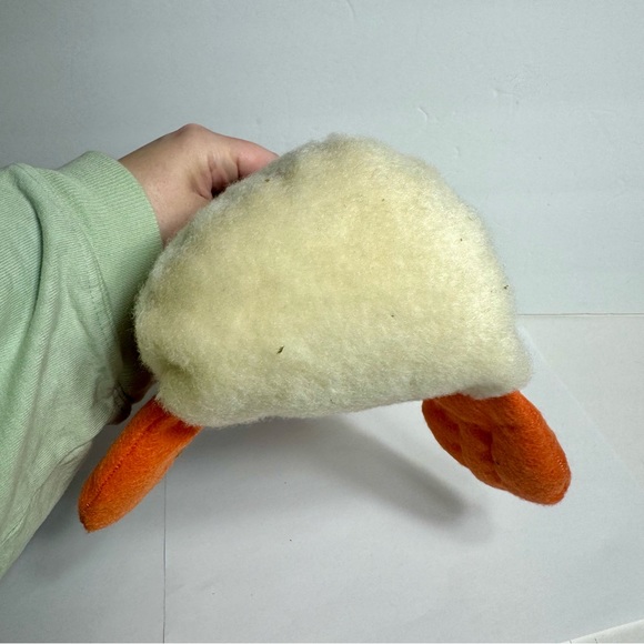 Handmade platypus decorative piece. Hand made with adorable bill and feet. - Picture 8 of 10